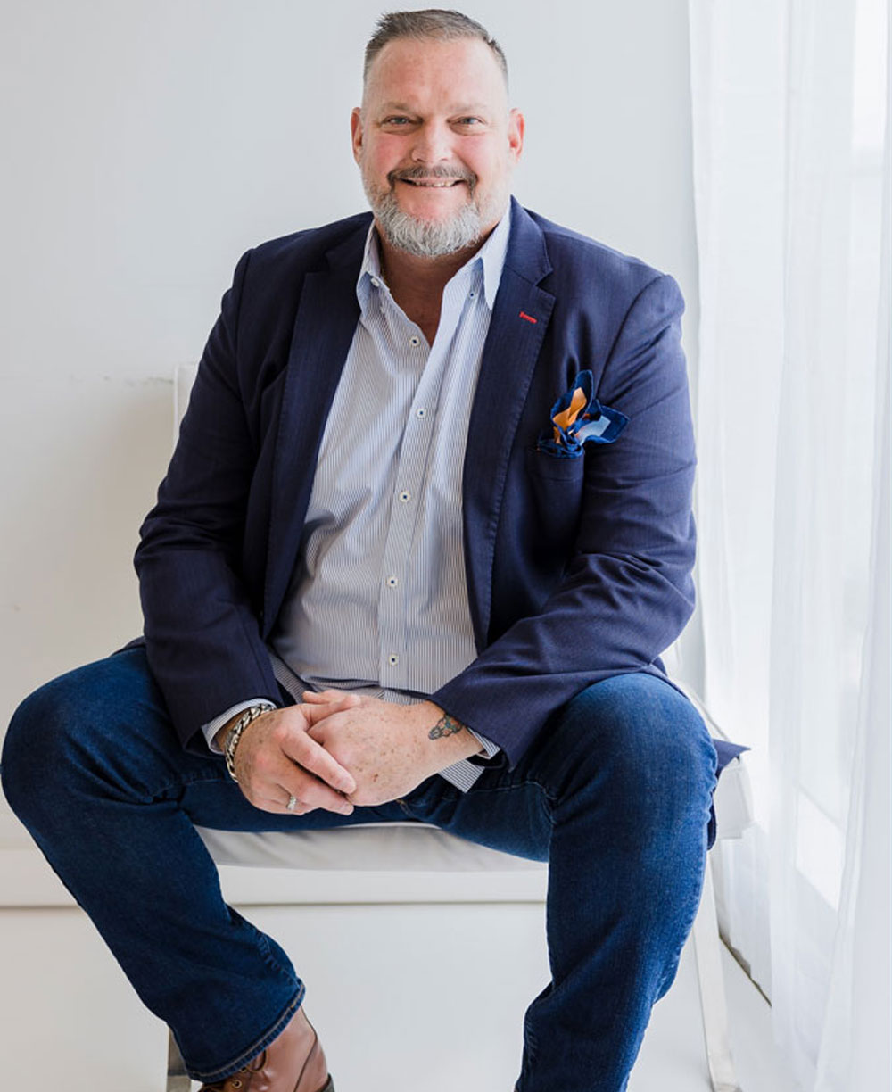 Portrait of Stuart Bostock, founder of Navigate Cayman, expert in business relocation and international investment in the Cayman Islands