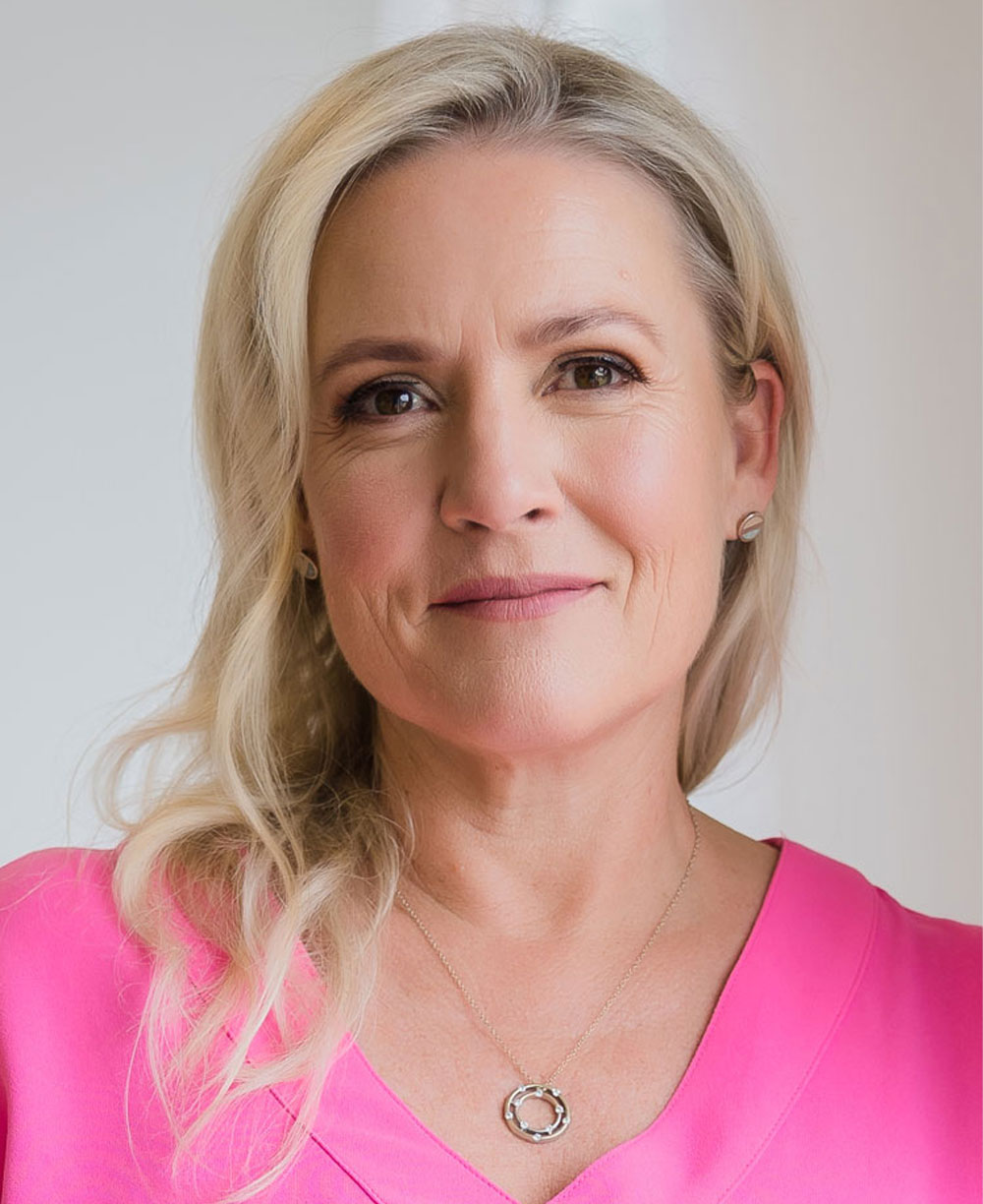 Portrait of Roberta Bostock, co-founder of Navigate Cayman, cultural expert and events advisor with deep knowledge of the Cayman Islands