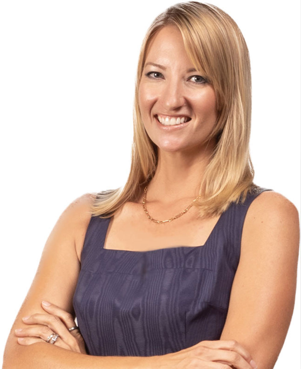 Portrait of Tara Lawson, relocation specialist at Navigate Cayman, expert in lifestyle logistics and personalized moving support in the Cayman Islands